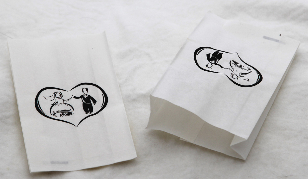 V382-CAKEBAG200WALTZ-202503040845-00 200 Pack Wedding Cake Bags Greaseproof Wax Paper Slice Take Home Favour Bride Groom in Heart - Image 1