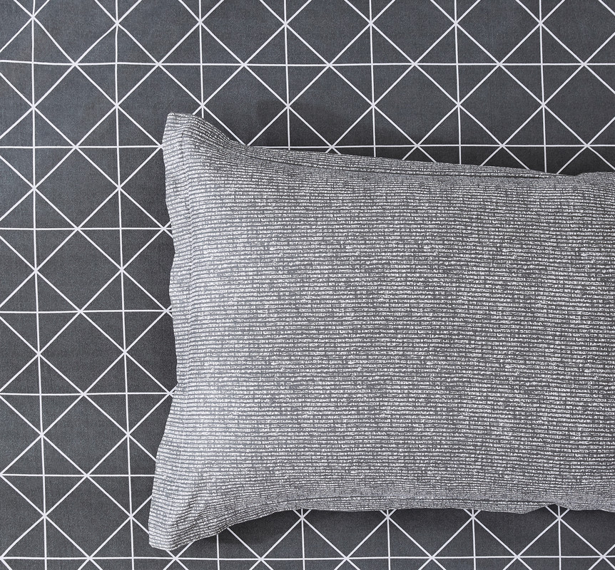 V439-DQSMAN-72414-00 100% Cotton Reversible Quilt Cover Set - Manhattan - King Size - Image 1