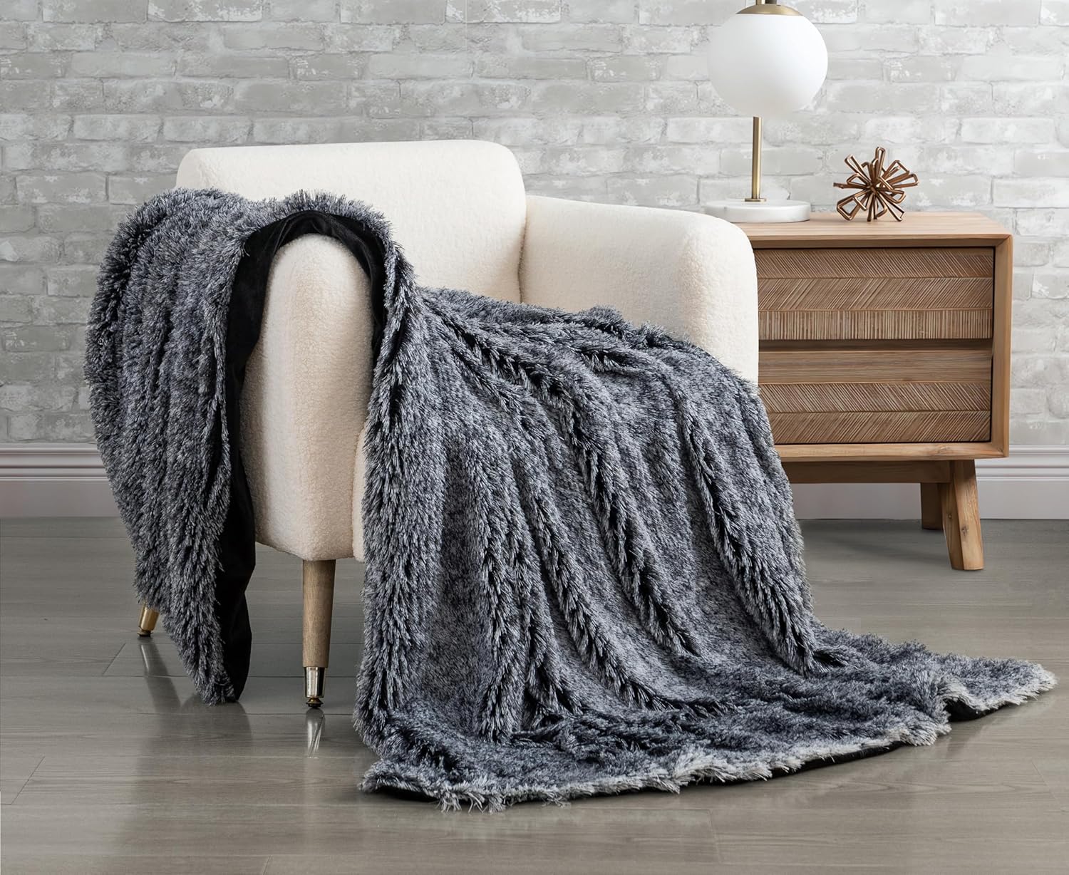 V439-TRSHAGGYCHAR-191081-00 Double Sided Fx Fur Shaggy Throw Blanket - Charcoal - Image 1