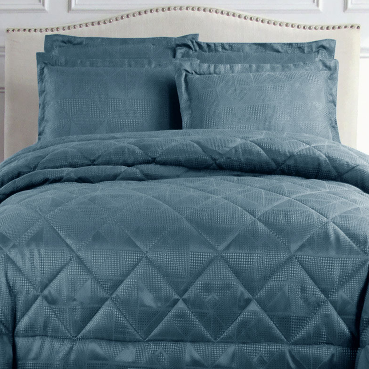 V442-ATX-COMFORTER-ELIJACQUARD-BLUE-QS-202503241705-00 Hotel Living Eli Jacquard Comforter Set Queen Blue - Image 1