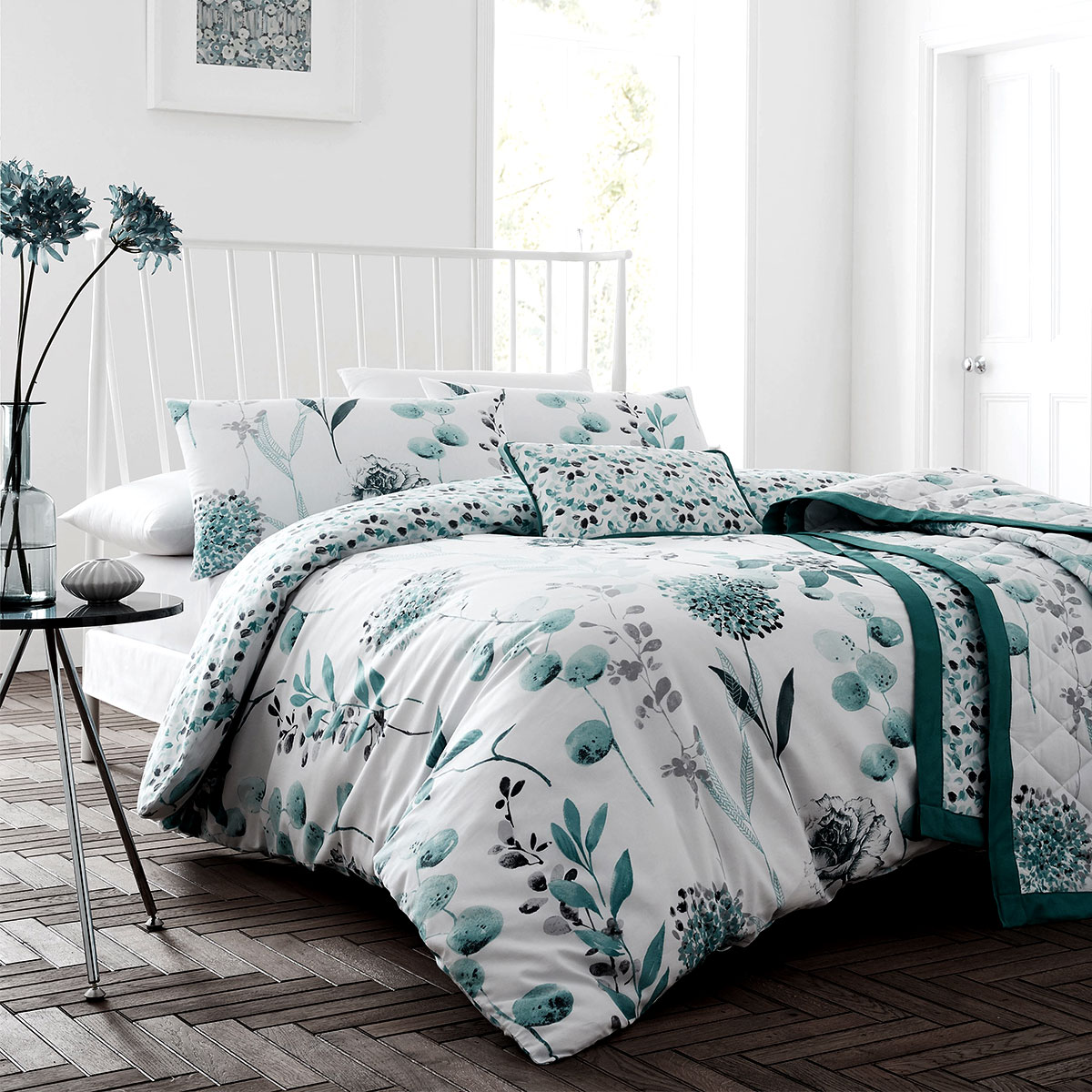 V442-ATX-QUILTCS-INKFLORAL-TEAL-QS-79324-00 Ink Floral Teal Quilt Cover Set Queen - Image 1