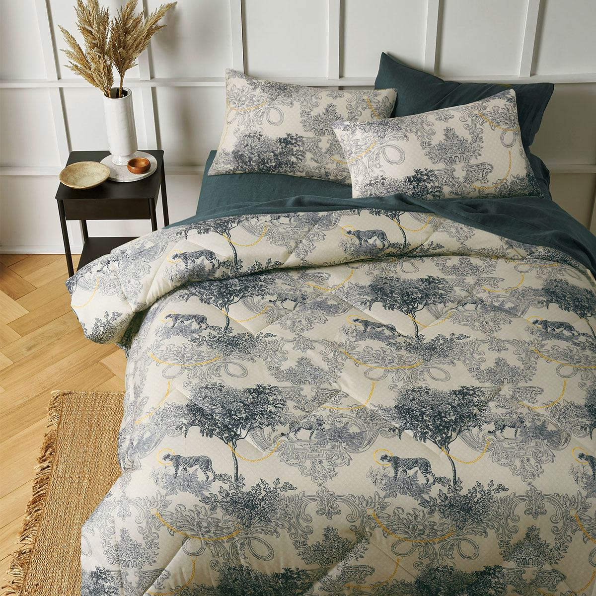 V442-HIN-COMFORTER-MATTEO-INDIGO-QS-83700-00 Big Sleep 3 Piece Matteo Comforter Set Queen - Image 1