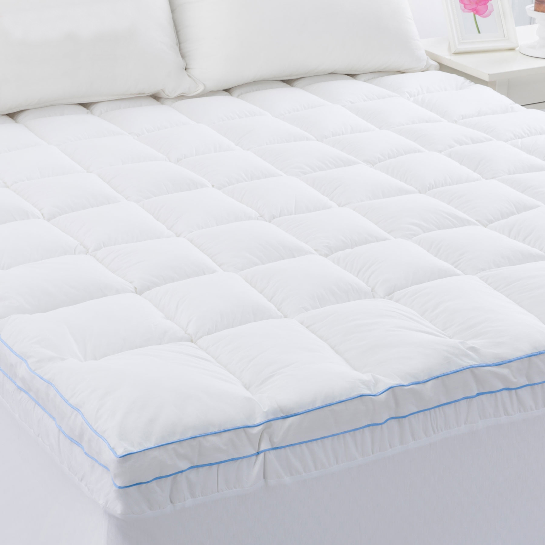 V442-HIN-MATTRESST-750GSMMICROBALL-WHITE-QS-82392-00 Cloudland 750GSM Memory Resistant Microball Fill Mattress Topper Queen - Image 1