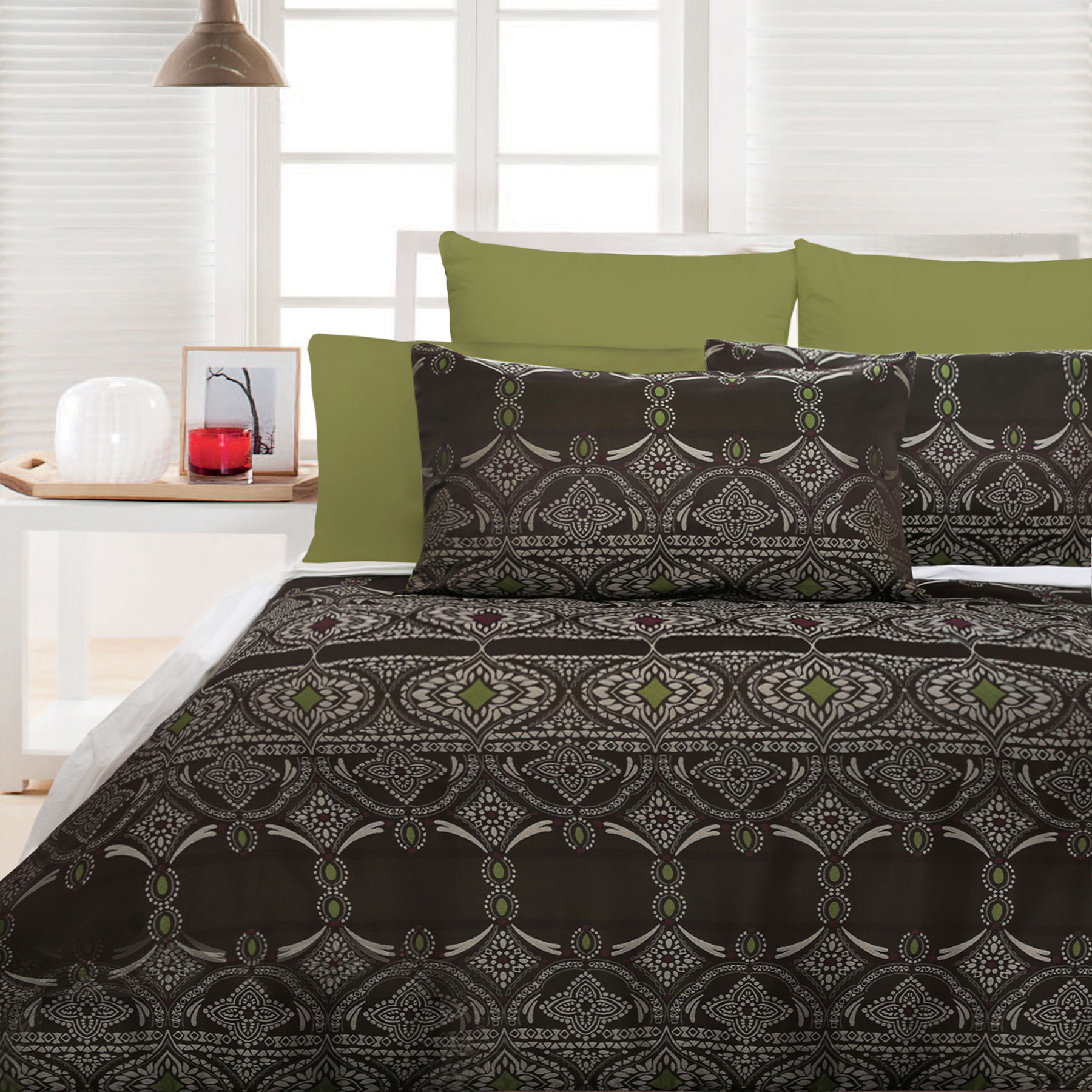 V442-HIN-QUILTCS-BOSA-GREEN-KI-82276-00 Accessorize Bosa Green Quilt Cover Set - King - Image 1