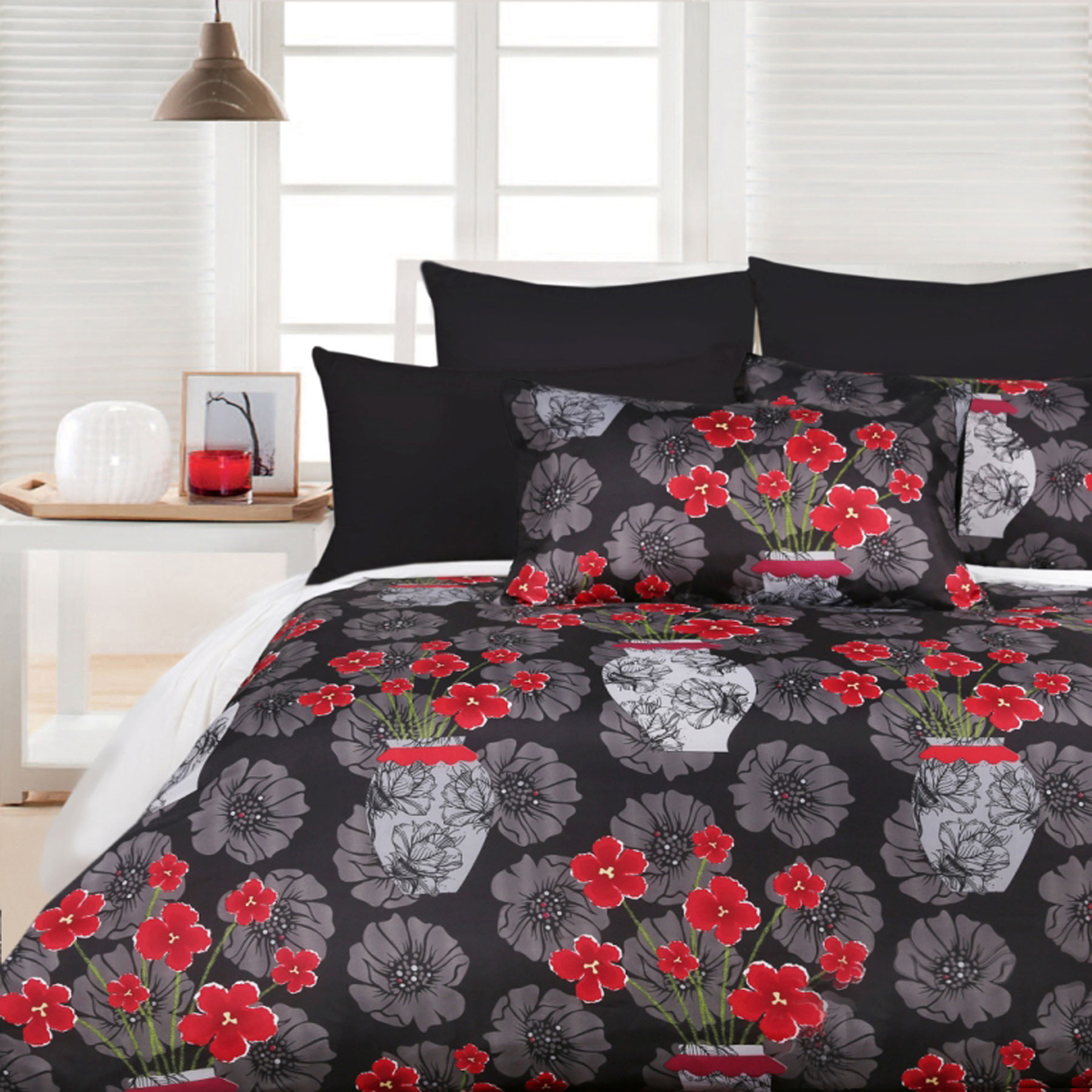 V442-HIN-QUILTCS-DEVINE-MULTI-SB-83209-00 Big Sleep Devine Black Quilt Cover Set - Single - Image 1