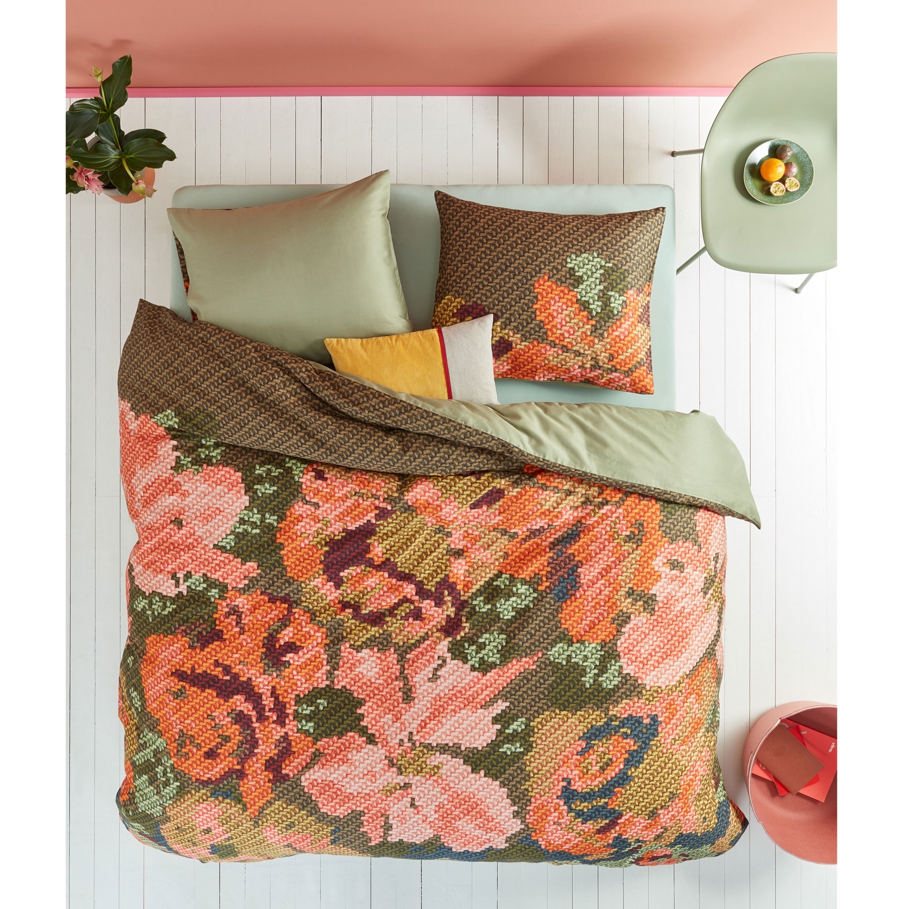V442-HIN-QUILTCS-EMBROIDEREDFLOWER-MULTI-KI-83206-00 Oilily Embroidered Flower Multi Quilt Cover Set King - Image 1