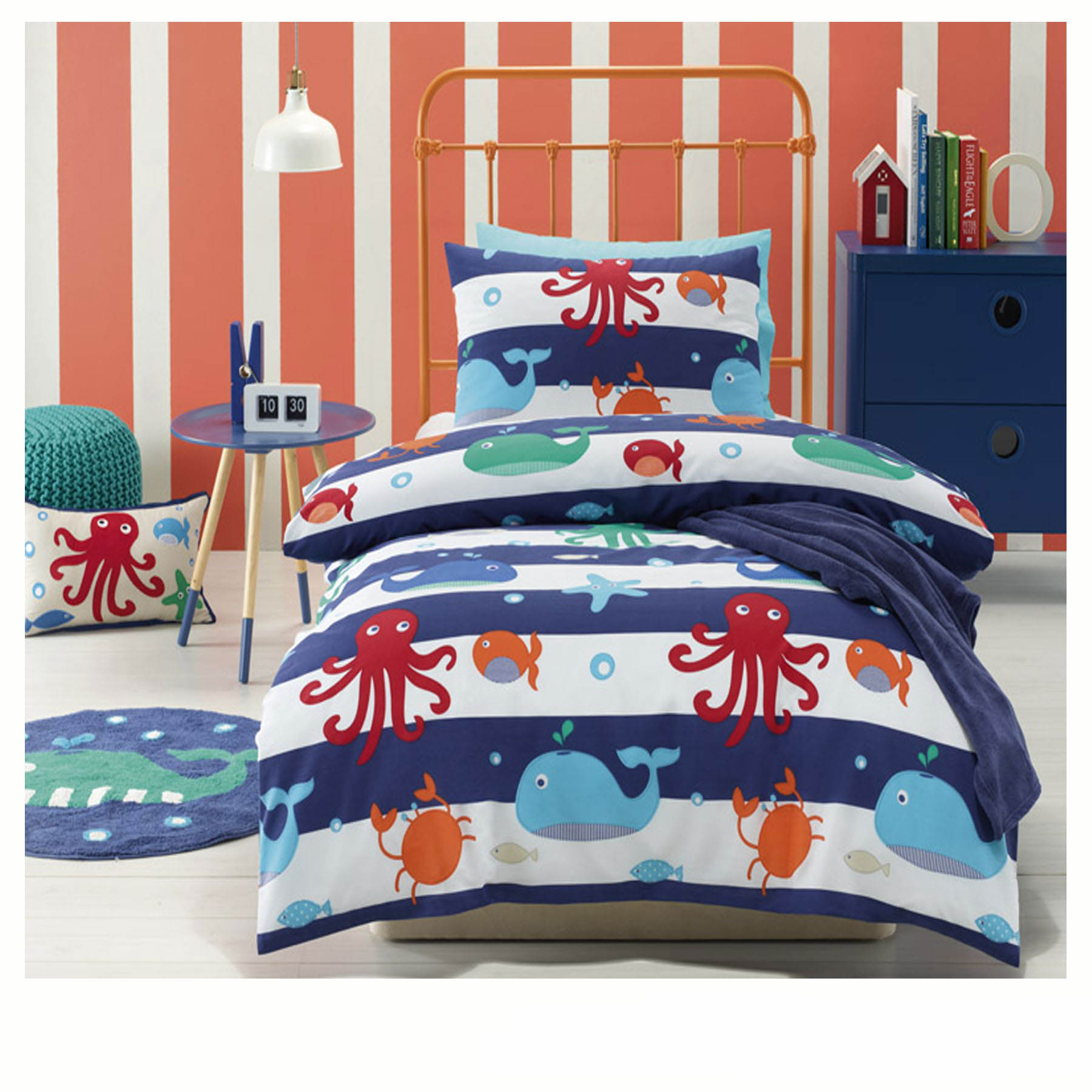V442-PIL-QUILTCS-SEACREATURE-NAVY-DS-208838-00 Jiggle & Giggle Sea Creature Quilt Cover Set Double - Image 1