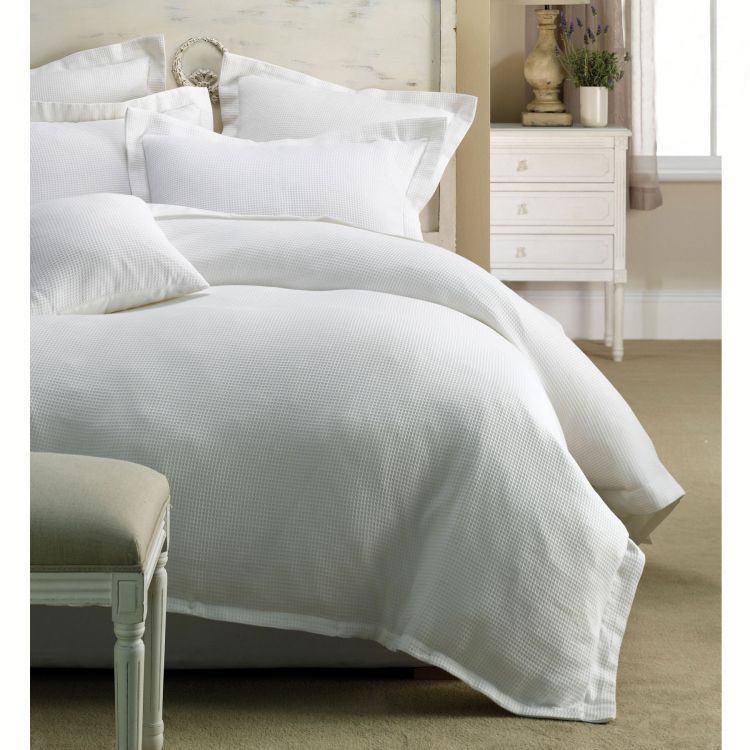 V442-RAN-QUILTCS-PARISWAFFLE-WHITE-QS-77544-00 Rans Paris Waffle Quilt Cover Set White - Queen - Image 1