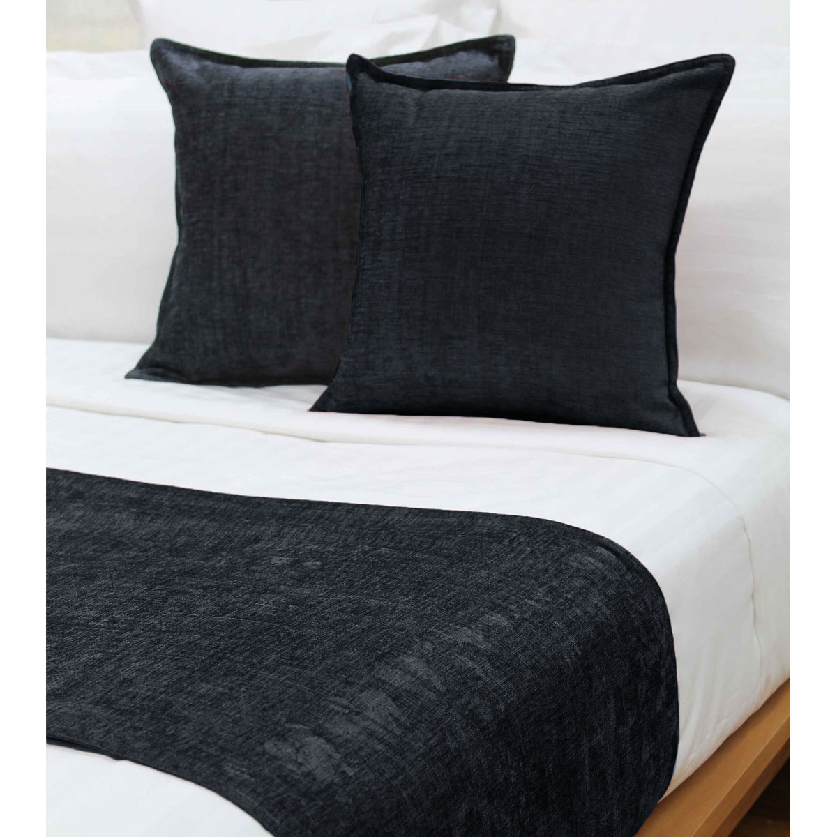 V442-WAM-BEDR-PARKER-CHARCOAL-QS-204715-00 Jason Parker Charcoal Bed Runner Double/Queen - Image 1