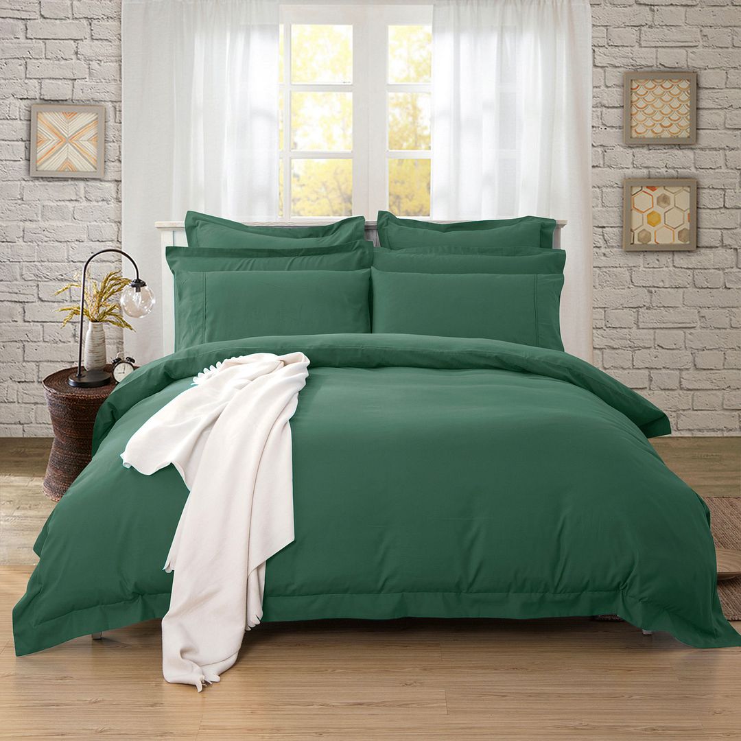 V493-D-17-87553-00 1000TC Tailored Double Size Quilt/Duvet Cover Set - Dark Green - Image 1