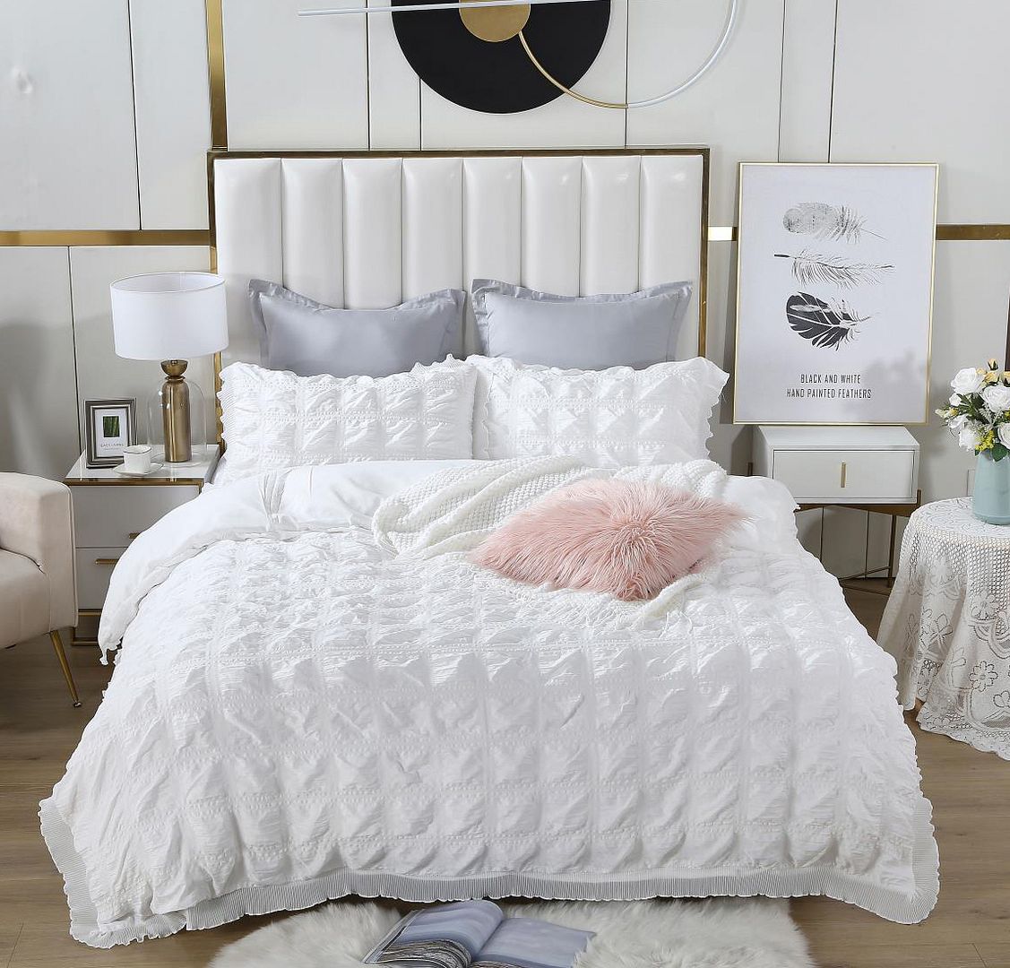 V493-JH-01-Q-88142-00 Ruffles Textured Jacquard Queen Size white Duvet Quilt Cover Set - Image 1