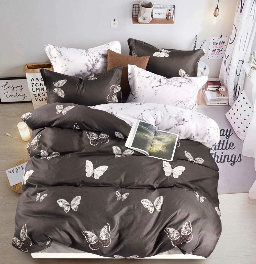 V493-MQ-418-88193-00 Butterfly Queen Size Quilt/Duvet Cover Set - Image 1