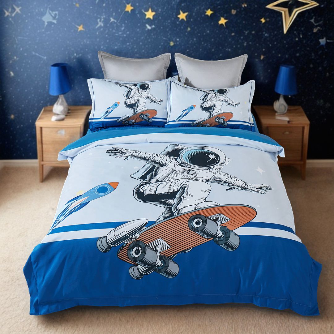 V493-SM-D-02-150766-00 Astronaut Kids Quilt Cover Set - Double Size - Image 1