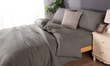 V517-MFLQC-KCHA-94621-00 Microflannel duvet cover and sheet comb set king charcoal - Image 1