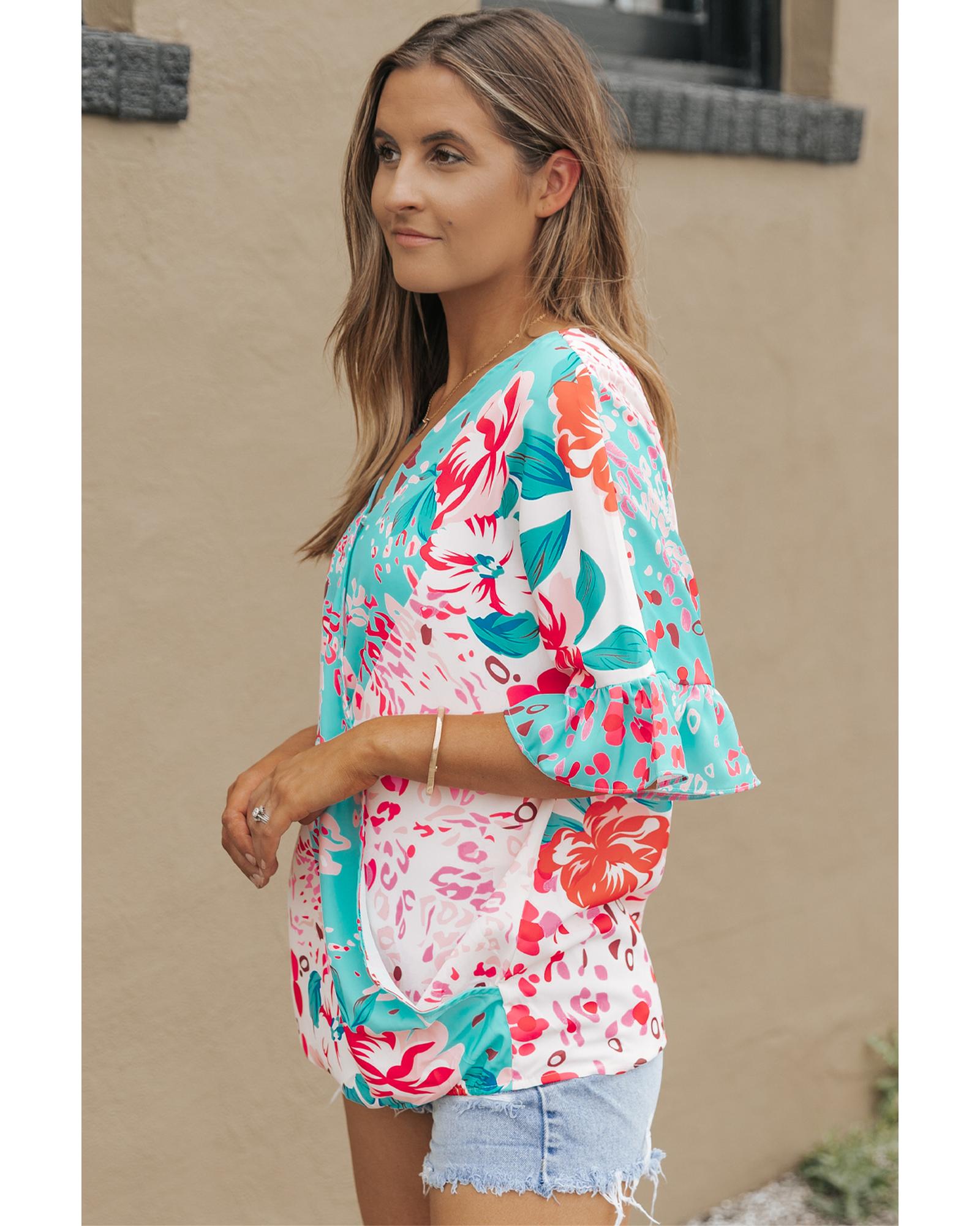 V539-AZEXDC25121567-22-M-202508260950-00 Azura Exchange Leopard Floral Mixed Print Ruffle Sleeve Blouse - M - Image 1