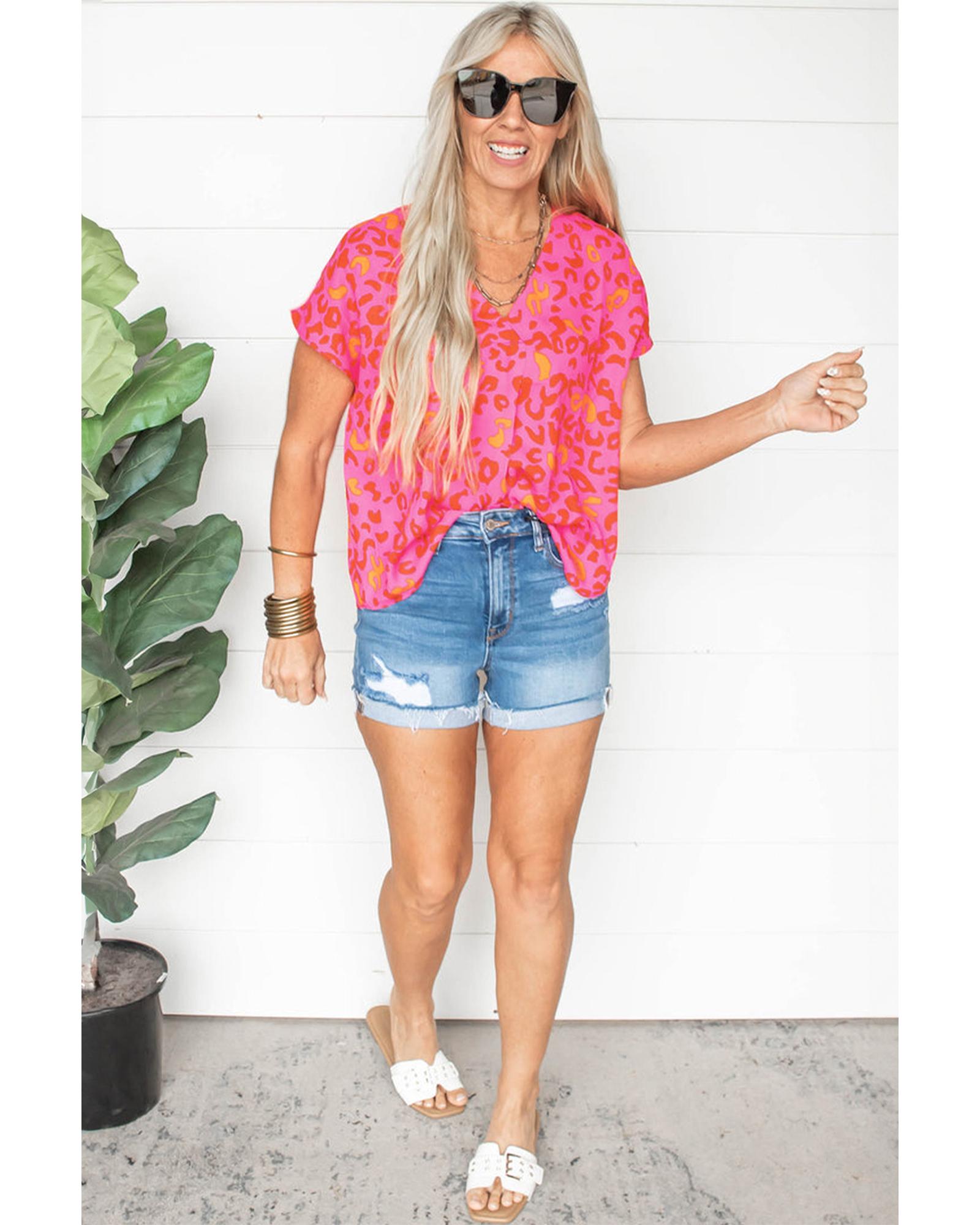 V539-AZEXDC25126630-P1020-XL-202508270210-00 Azura Exchange Pink Leopard V Neck Short Sleeve Blouse - XL - Image 1