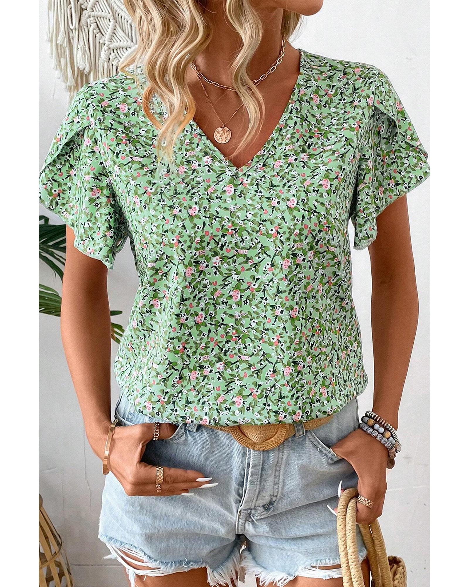 V539-AZEXDC25129667-P920-L-202506120240-00 Green Boho Floral V Neck Wrap Short Sleeve Blouse - L - Image 1