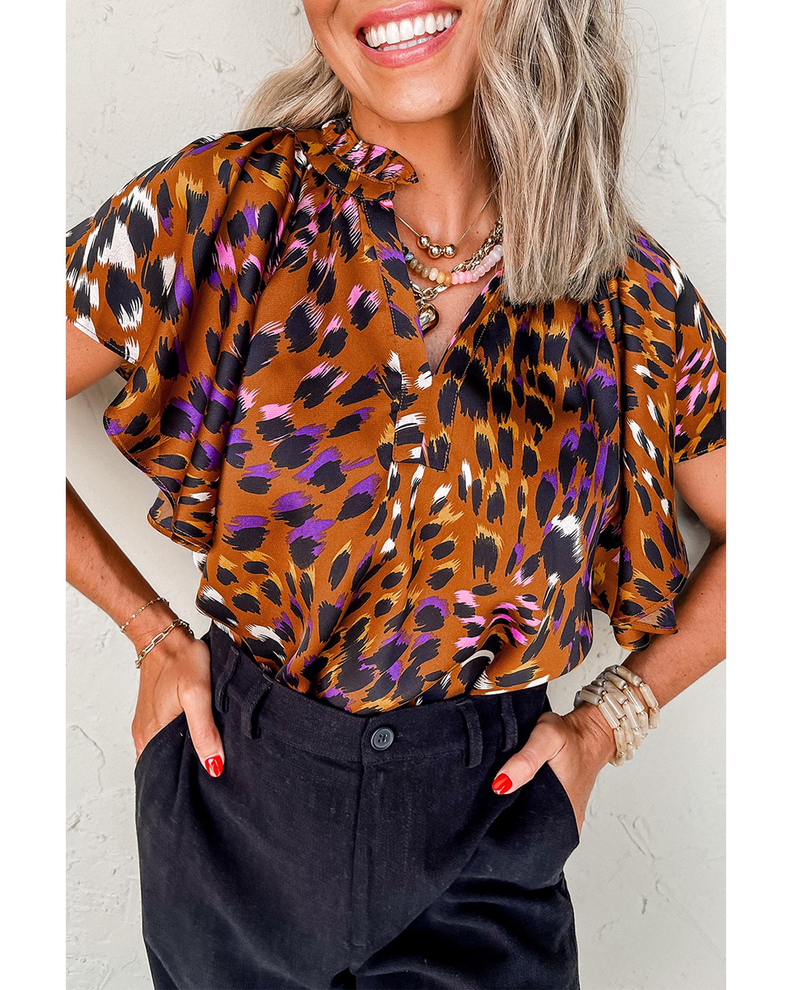V539-AZEXDC25129790-P1420-L-202508271120-00 Orange Leopard Printed Draped Short Sleeve Slit V Neck Blouse - L - Image 1