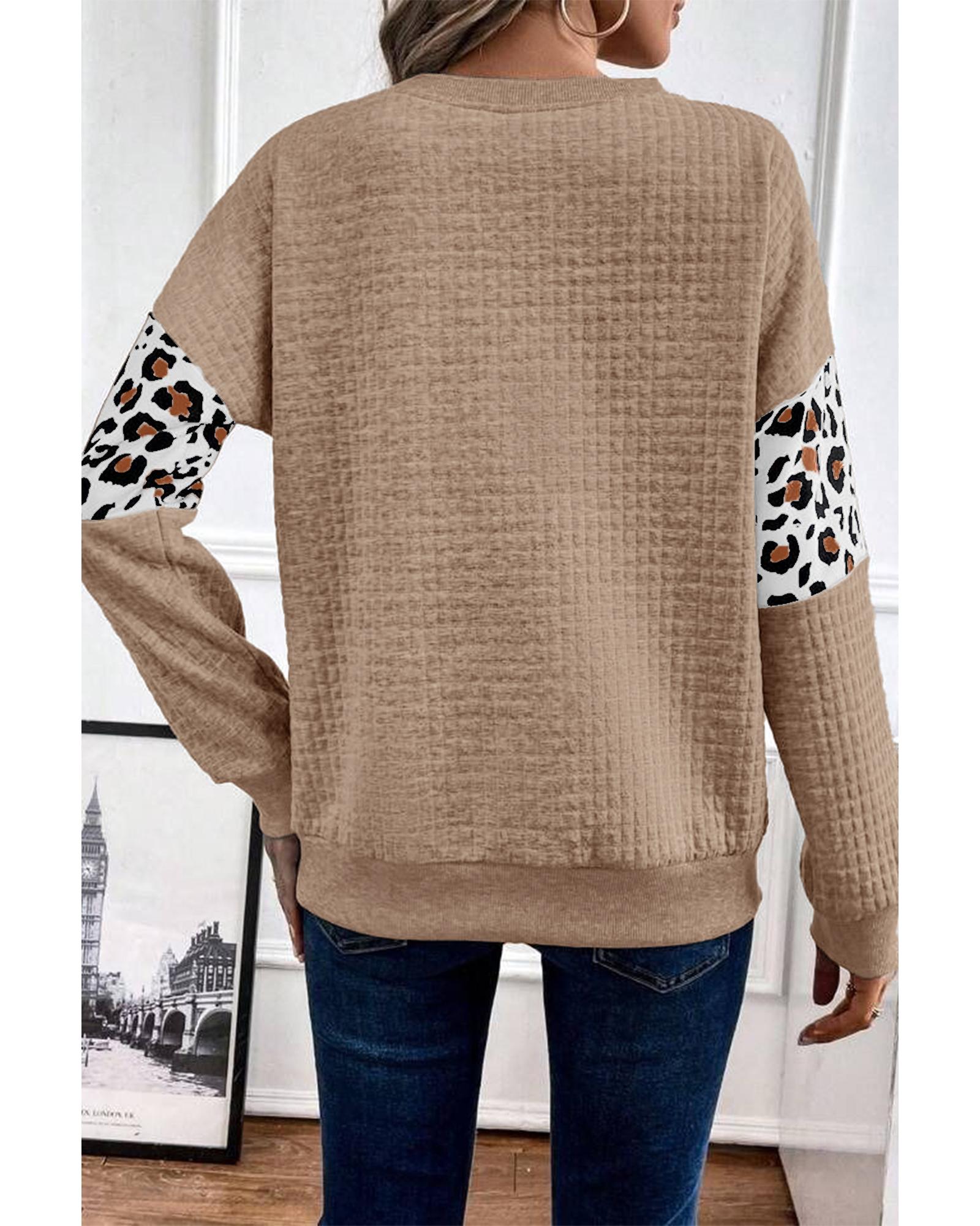 V539-AZEXDC25317606-P6016-S-202506130622-00 Parchment Leopard Quilted Patchwork Crew Neck Sweatshirt - S - Image 1