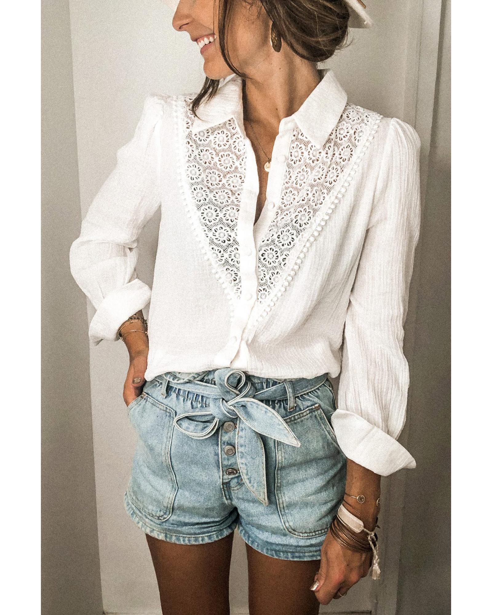 V539-AZEXDC2551321-1-L-202508260340-00 Azura Exchange Lace Hollow-out Splicing Crinkled Shirt - L - Image 1