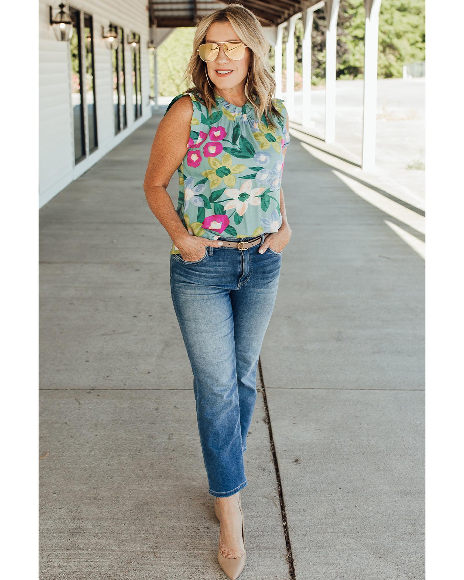 V539-AZEXDC2567978-9-XL-202508282200-00 Green Floral Print Ruffle Trim Tank Top - XL - Image 1