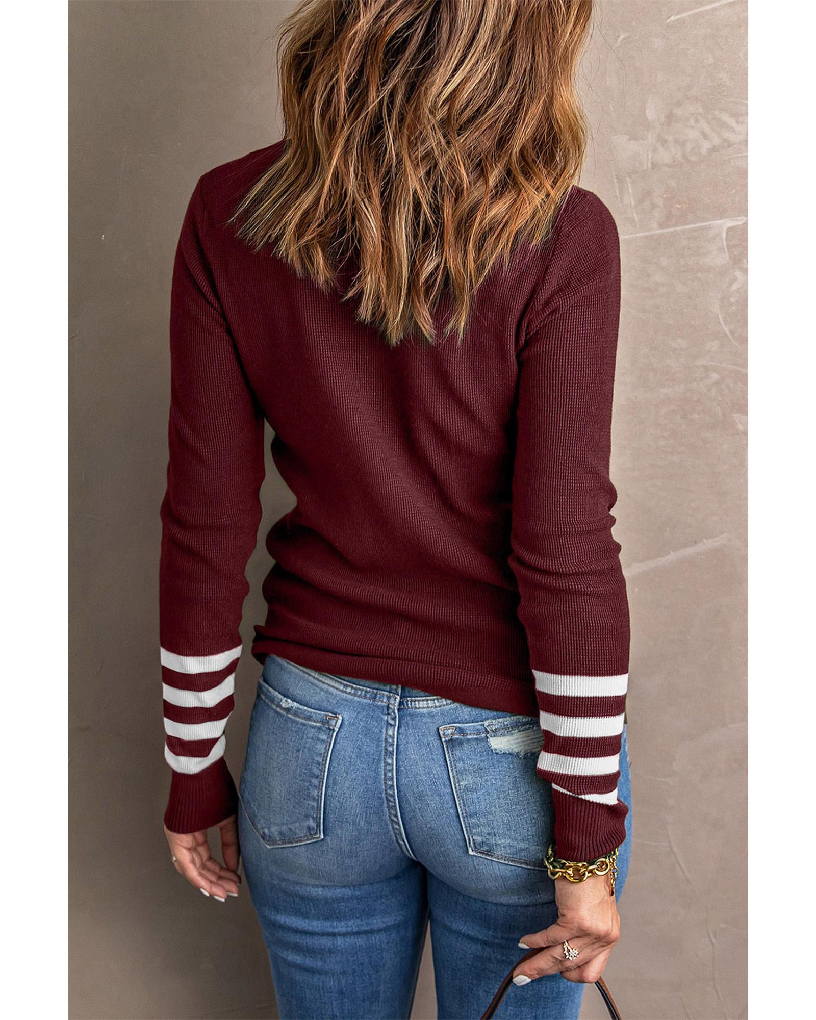 V539-AZEXDC2722274-3-L-202508300015-00 Azura Exchange Red Striped Sleeve Plain Knit Sweater - L - Image 1
