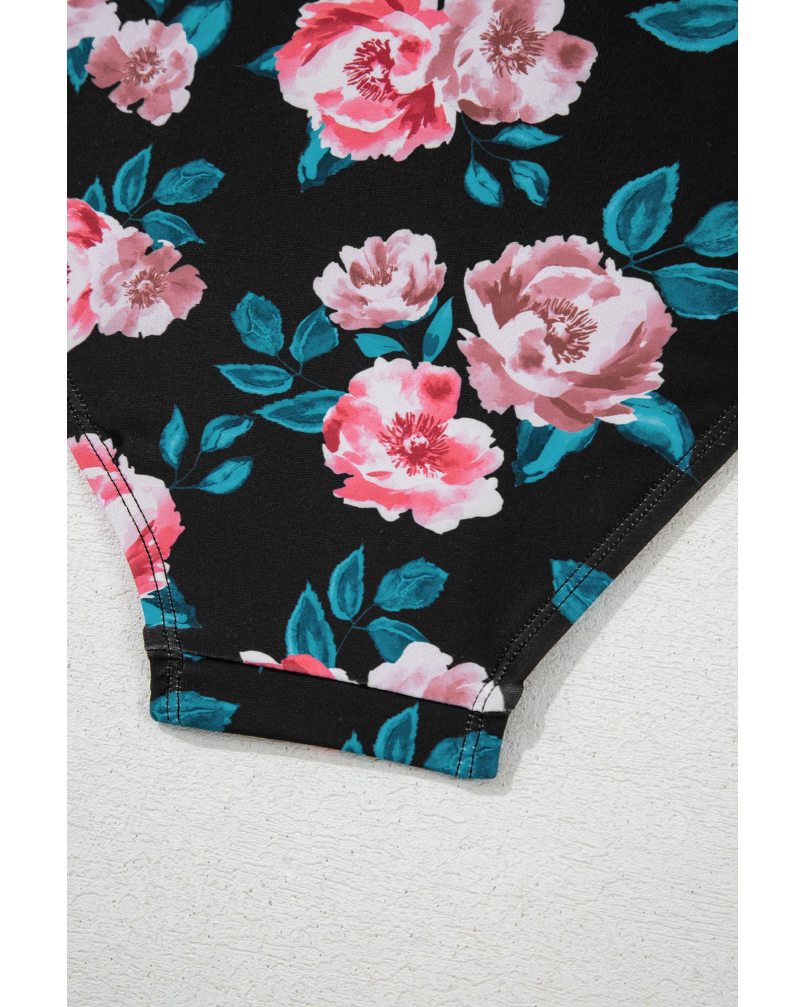 V539-AZEXDC434669-P409-S-202508280730-00 Sea Green Solid Ruffled Square Neck Swim Top and Floral Shorts Bikini Set - S - Image 1