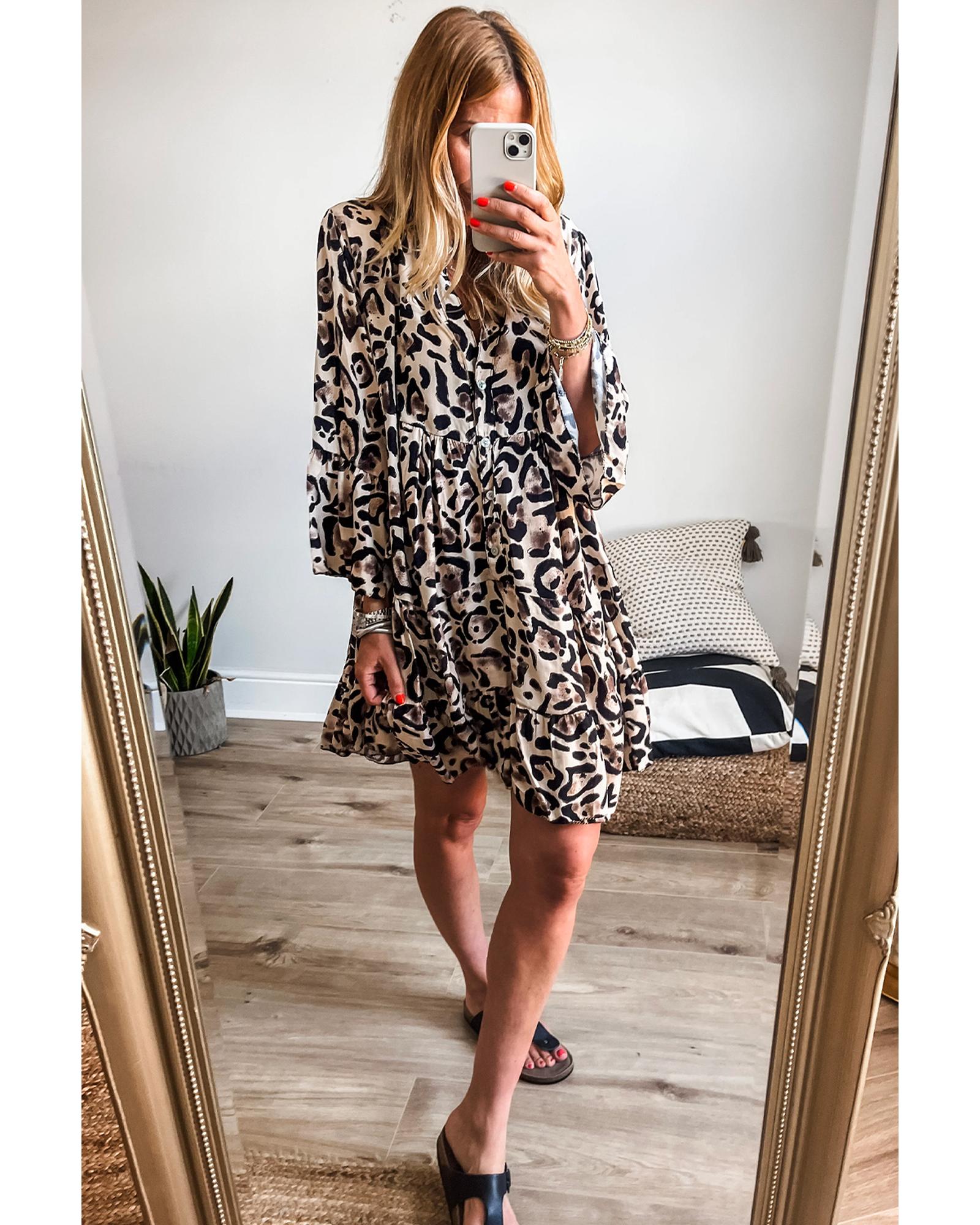 V539-AZEXDC6121819-P220-L-202508292235-00 Black Leopard Print Buttoned Front 3/4 Sleeve Tiered Ruffled Hem Dress - L - Image 1