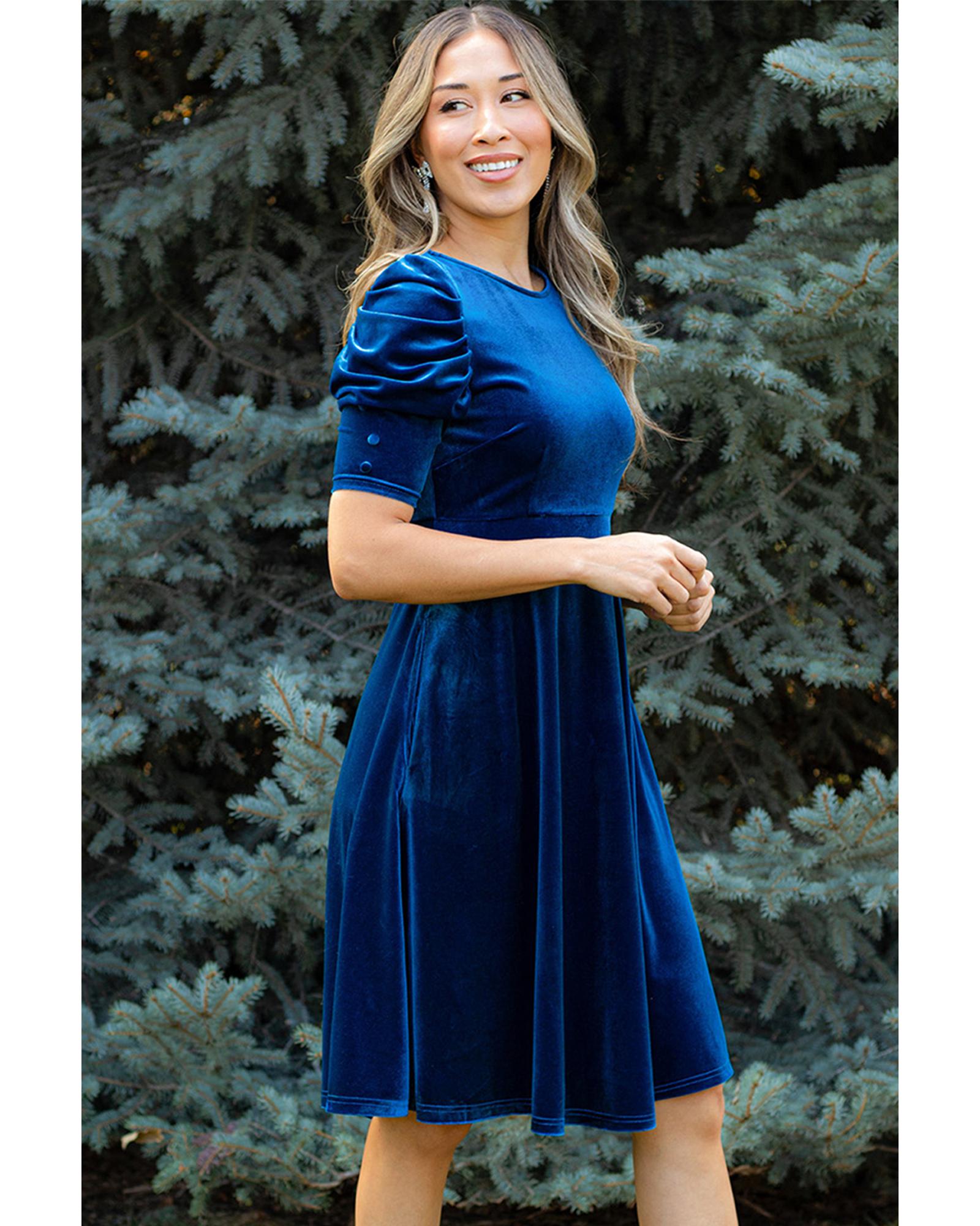 V539-AZEXDC6121939-P905-M-202508280100-00 Sail Blue Velvet Ruched Short Sleeve Pocketed Mini Dress - M - Image 1