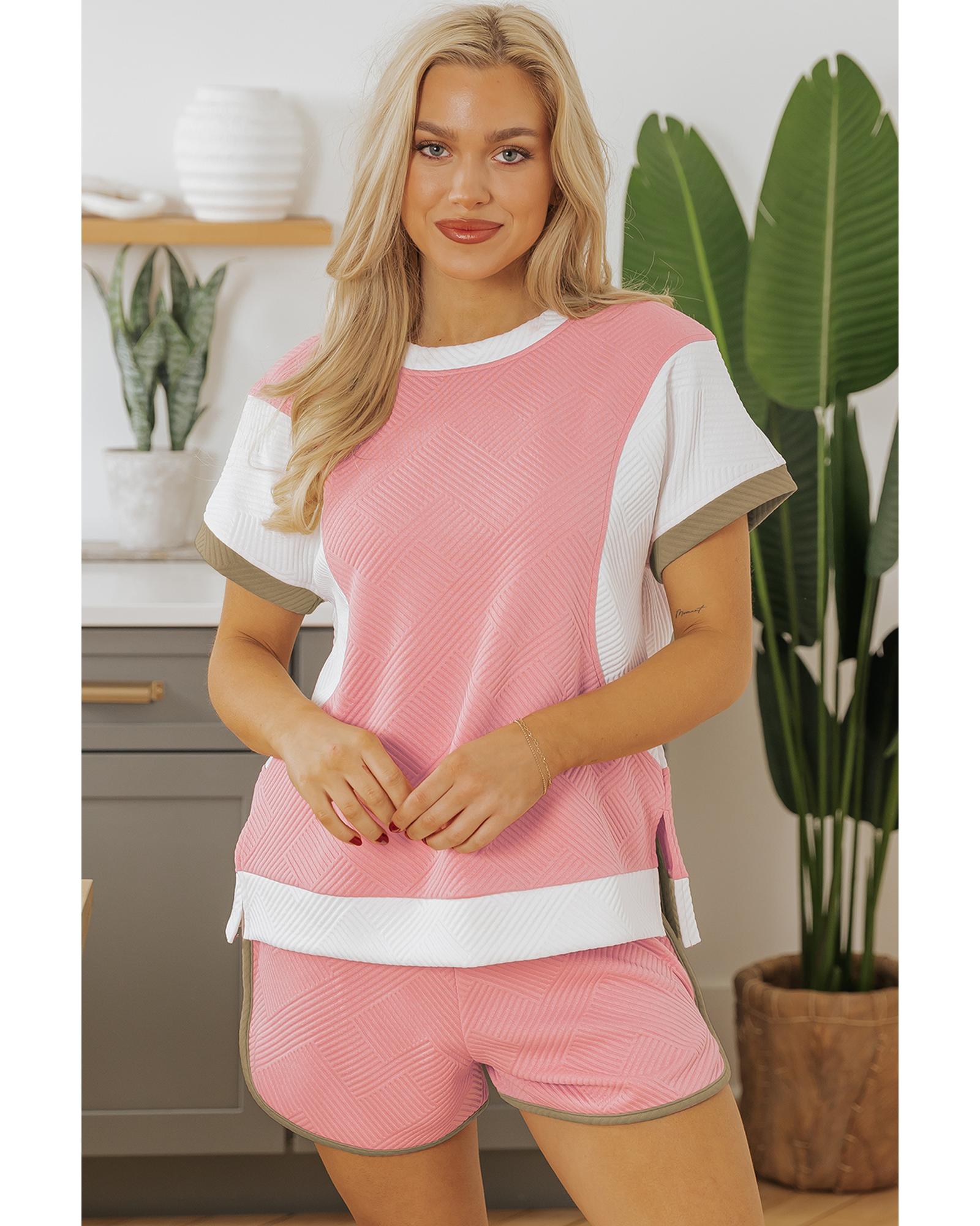 V539-AZEXDC626751-P1022-M-202508300610-00 Pink Textured Colorblock Patchwork Tee Two Piece Shorts Set - M - Image 1