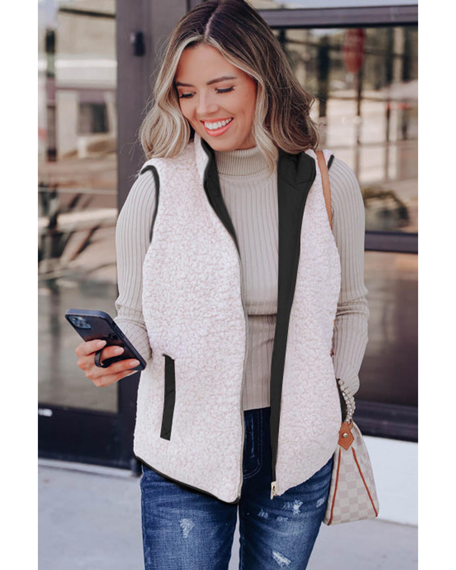 V539-AZEXDC853272-P2-XL-202508301430-00 Black Fleece Lined Quilted Zip up Vest Coat - XL - Image 1