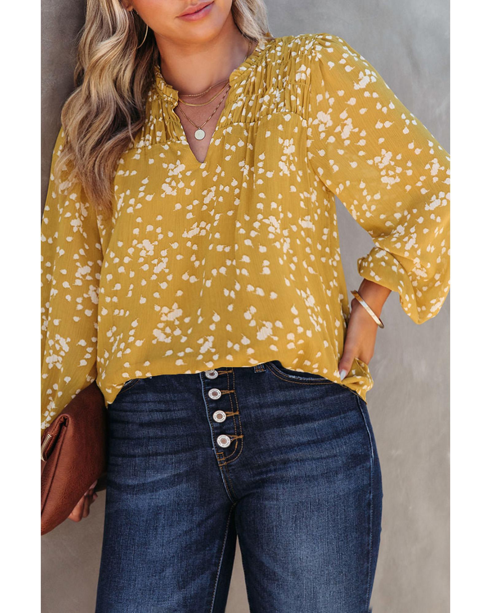 V539-AZEXPL2511290-7-1X-202506182017-00 Yellow Plus Size Floral Print Ruched Split Neck Blouse - 1X - Image 1