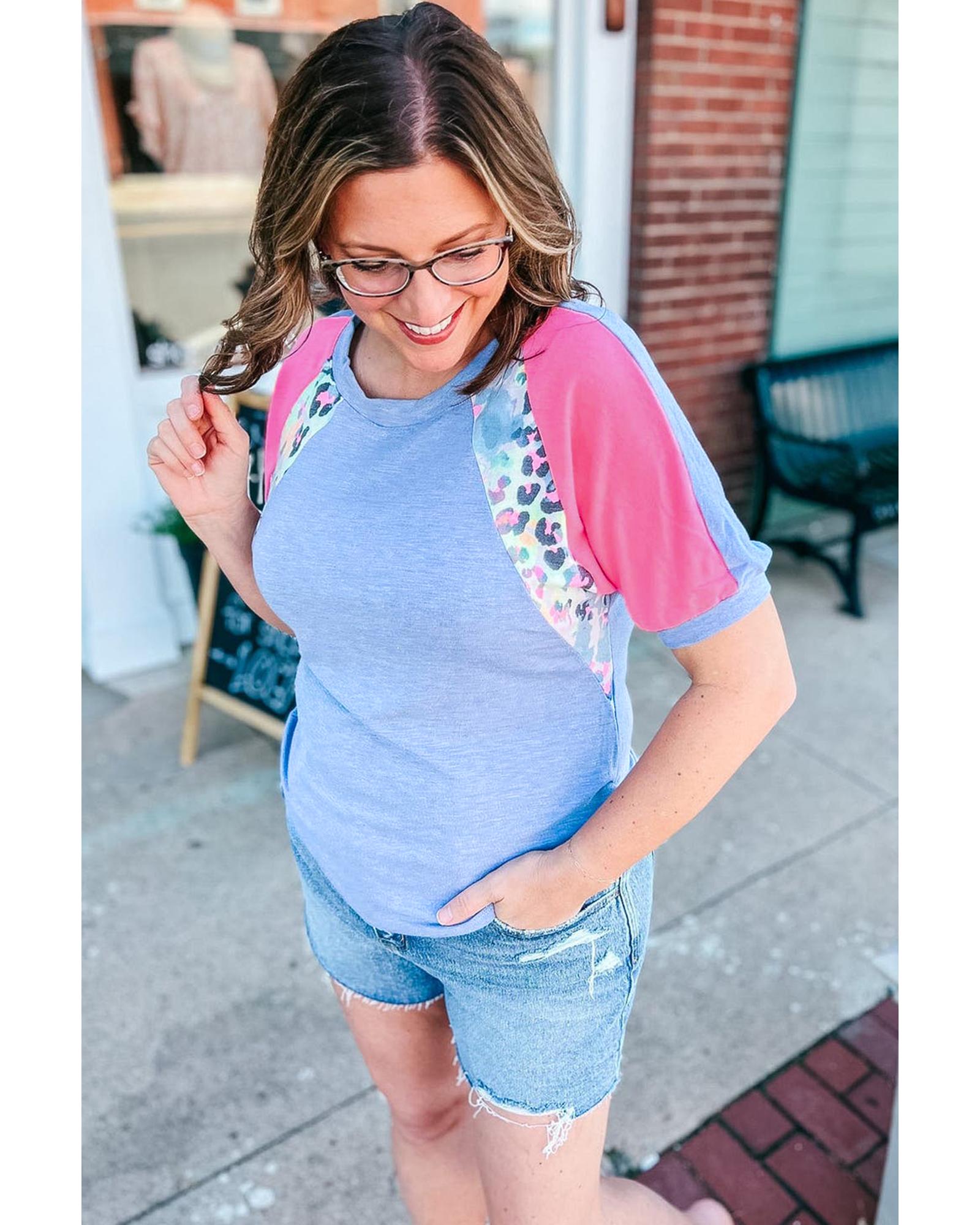 V539-AZEXPL2521414-P420-4X-202508311025-00 Sky Blue Leopard Print Patch Colorblock Plus Size T Shirt - 4X - Image 1