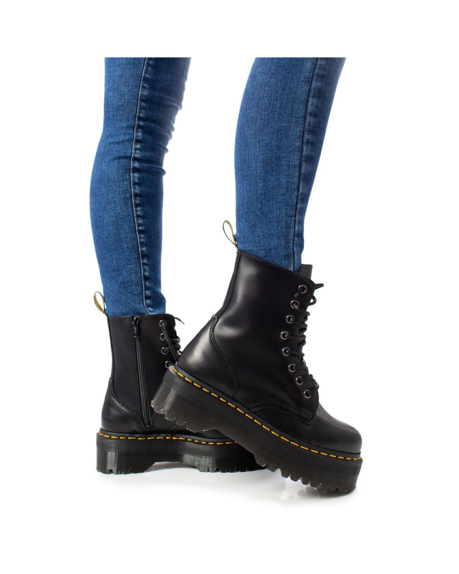 V539-DR-3933400009-EU39US9-202506161926-00 Dr Martens Women's Black Leather Boot - 39 EU - Image 1