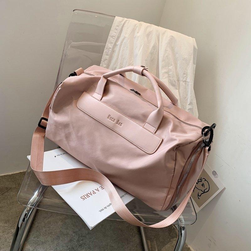 V562-A1010174060DBT-202503041341-00 Large Sports Bag with Separate Shoe Compartment - Pink - Image 1