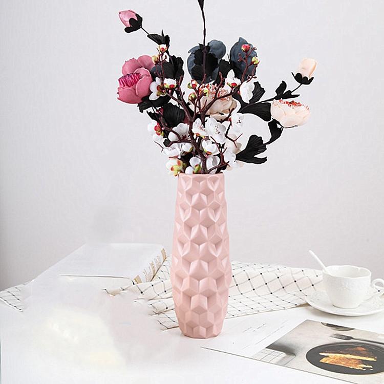 V562-C106144940DBT-202503041630-00 Creative Diamond-shaped Vase for Dry and Wet Flower Arrangements - Pink - Image 1