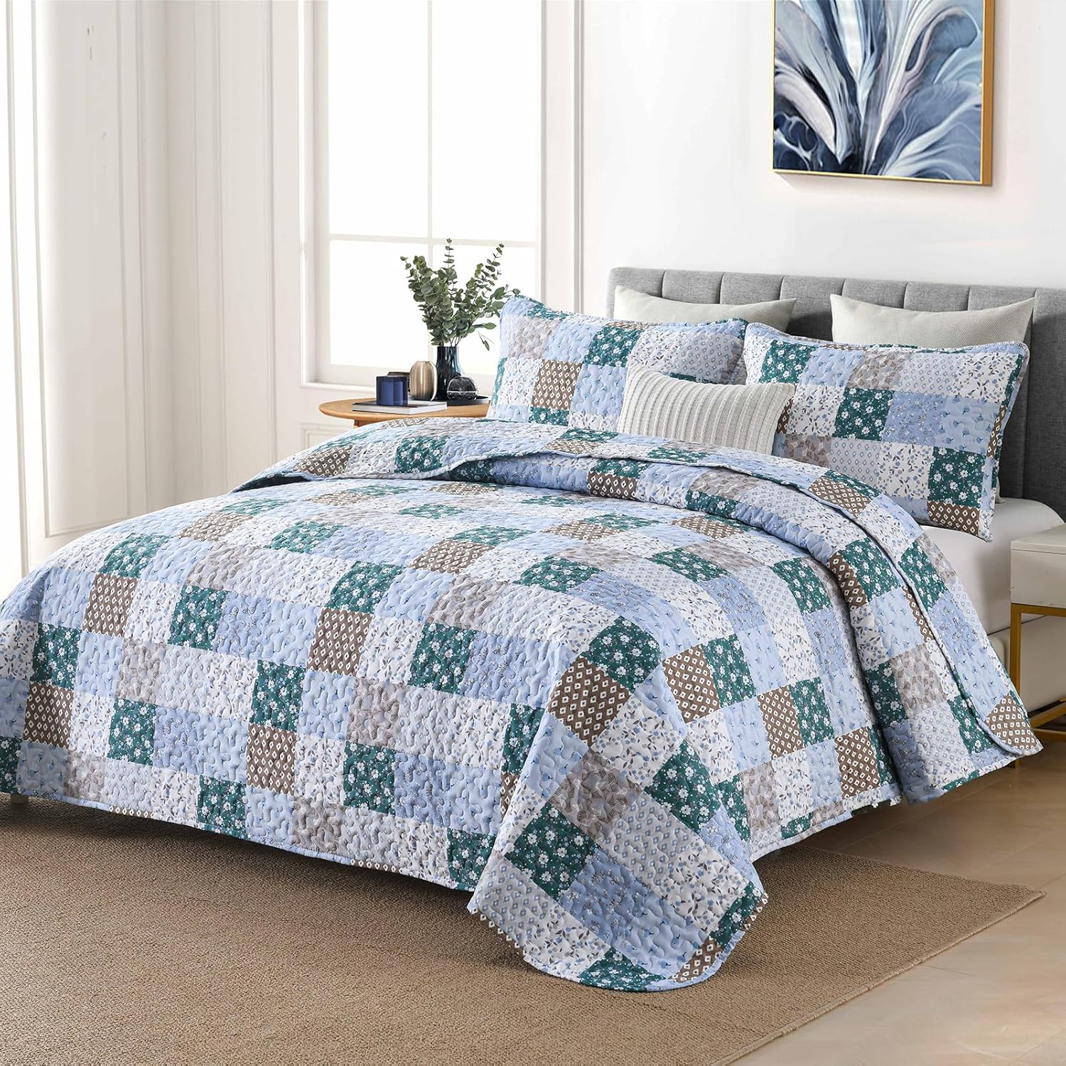 V745-AC090527Q13U-218242-00 Frosted Blue Hydrangea Elegant 3 Pc Bedspread & Pillow Cover Set - Image 1