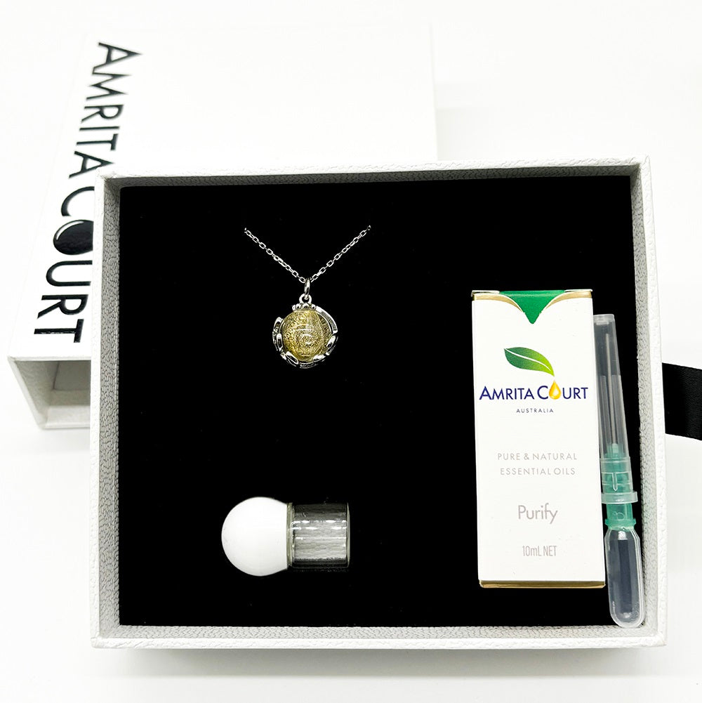 V760-GBAJ-10-195270-08 Gift Box - Aroma Necklace White Gold - Planet Stardust Crystal (Gold Clear) + Purify Oil Blend - Image 1