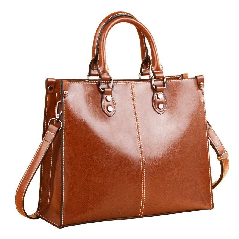 V888-ELOSUNG16692-222332-00 Brown Elegant Leather Handbag - Stylish Brown Tote with Adjustable Strap, Spacious and Durable - Image 1