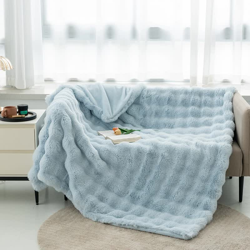 V888-ELOSUNG18040-225832-00 Light Blue 100*160cm Plush Toscana Throw Blanket - Soft Flannel Fleece for All Seasons, Perfect for Couch & Bed - Image 1