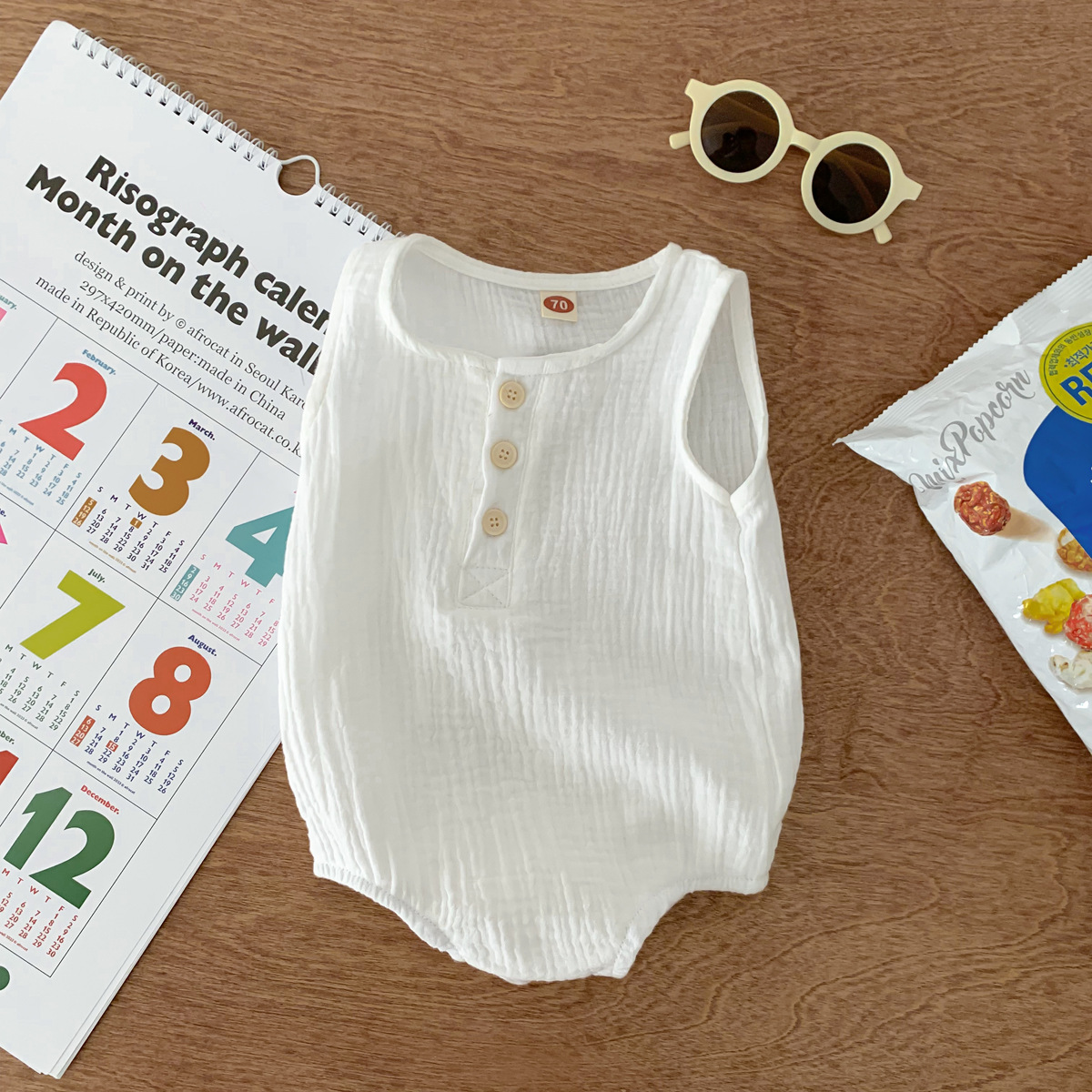 V888-ELOSUNG19847-202503181036-00 80cm White Sleeveless Bubble Cotton Baby Romper - Soft Newborn Onesie for Boys and Girls, 0-2 Years - Image 1