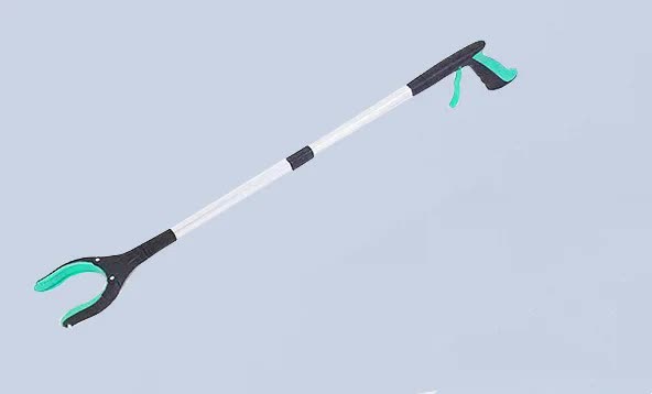 V888-ELOSUNG21156-226828-00 Green Foldable Grabber Tool with Silicone Non-Slip Claws - Ideal for Litter Picking, Outdoor Use, and Household Cleaning - Image 1