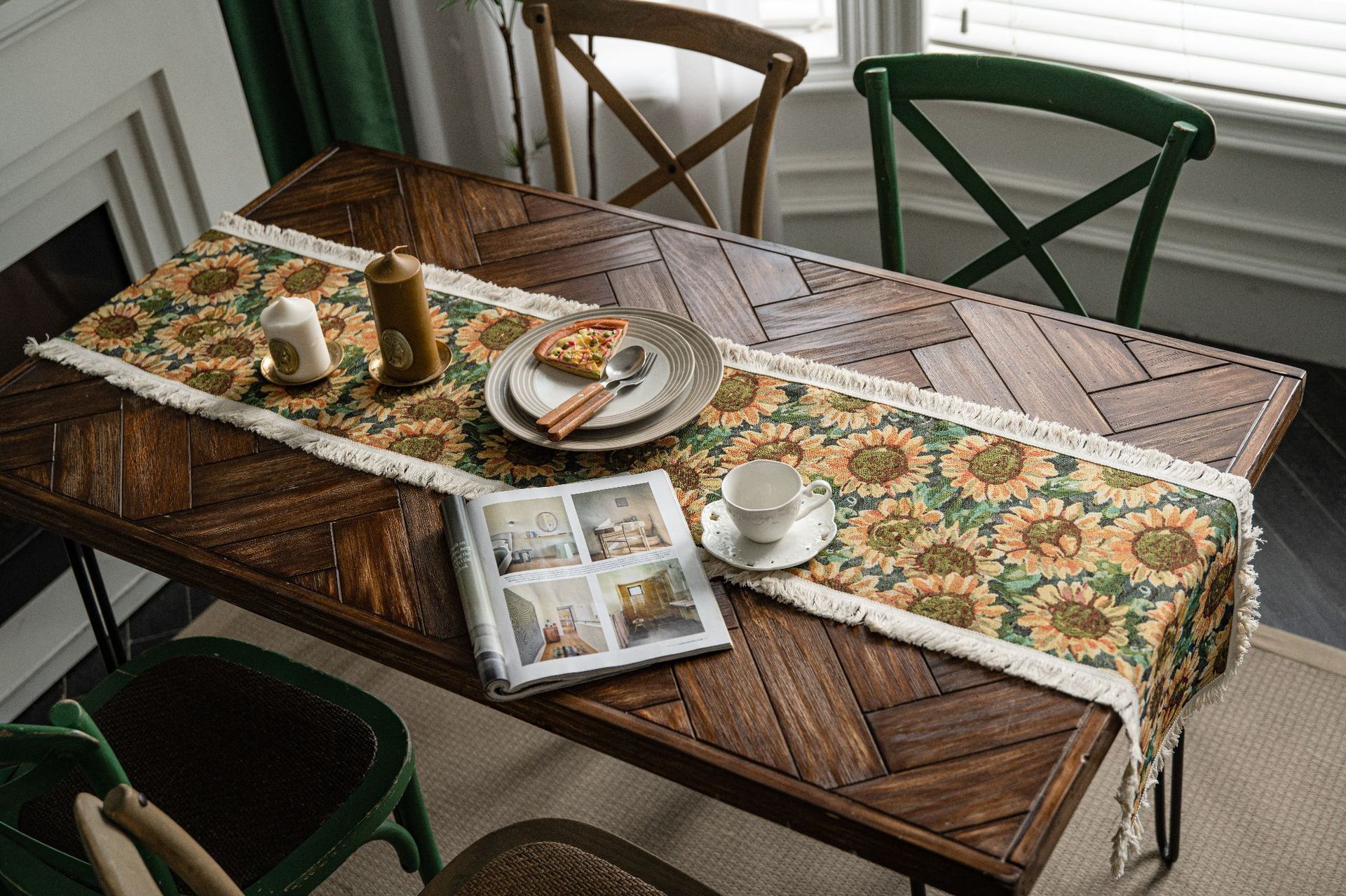 V888-ELOSUNG22384-202503261149-00 Sunflower Table Runner with Fringe - Jacquard Woven Cotton Blend (30x275cm) - Image 1