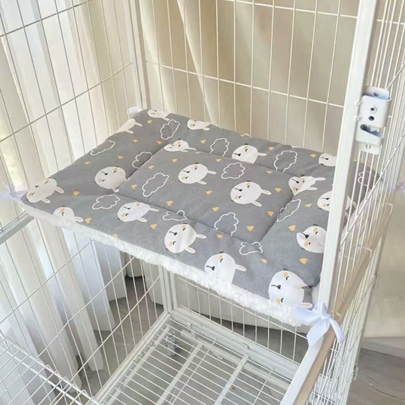 V888-ELOSUNG22824-202504031732-00 Tie-On Cat Cage Platform Pad - Rabbit pattern on Gray background (30x50cm) - Image 1