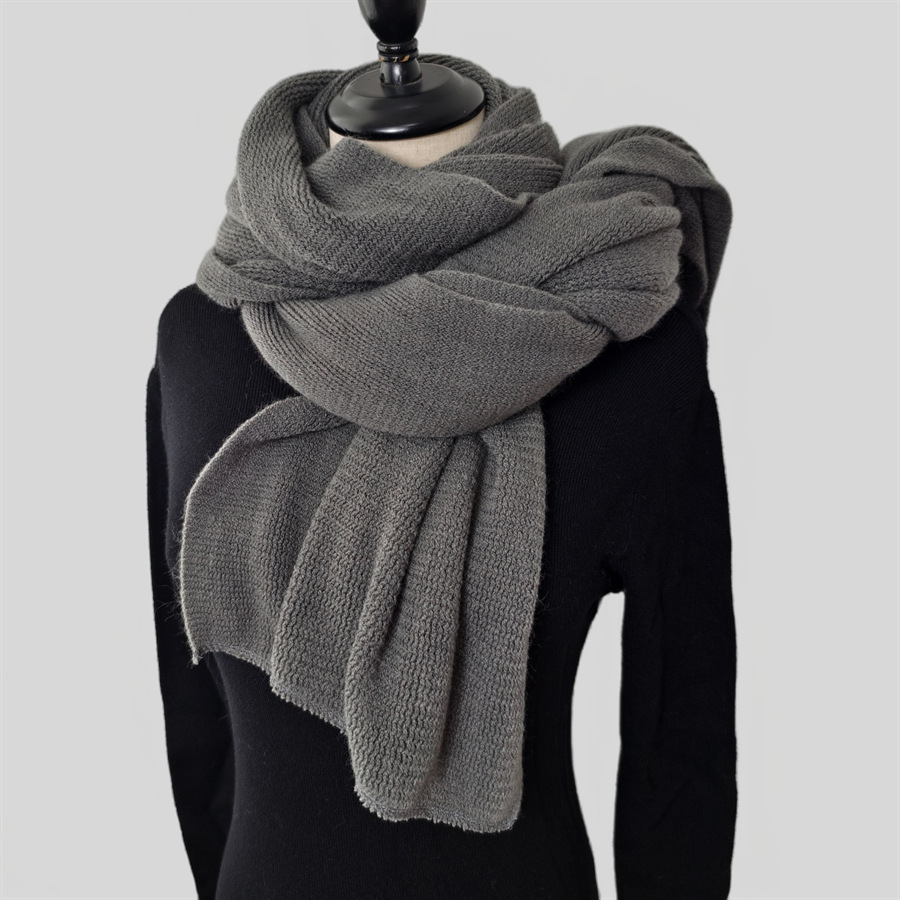 V888-ELOSUNG25434-202504281211-00 Dark gray Imitation Cashmere Solid Scarf - Warm Winter Shawl for Men and Women - Image 1