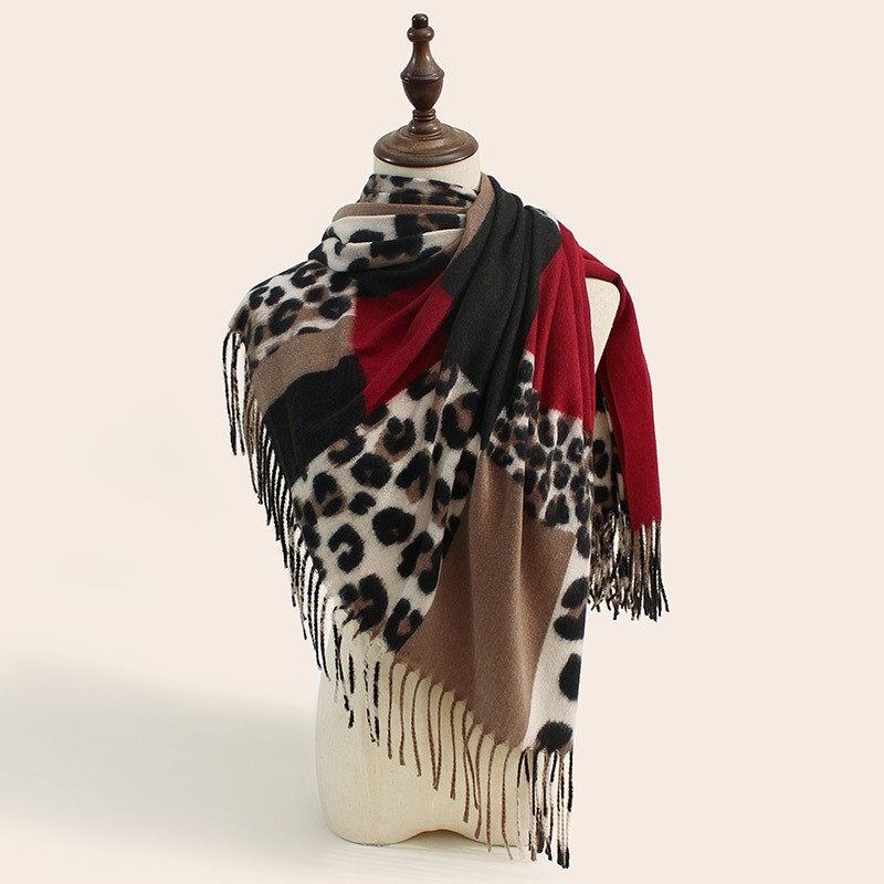 V888-ELOSUNG25448-202504281351-00 Stylish Animal Print Scarf - Warm Fall/Winter Shawl with Tassels, Imitation Cashmere(Wine red) - Image 1