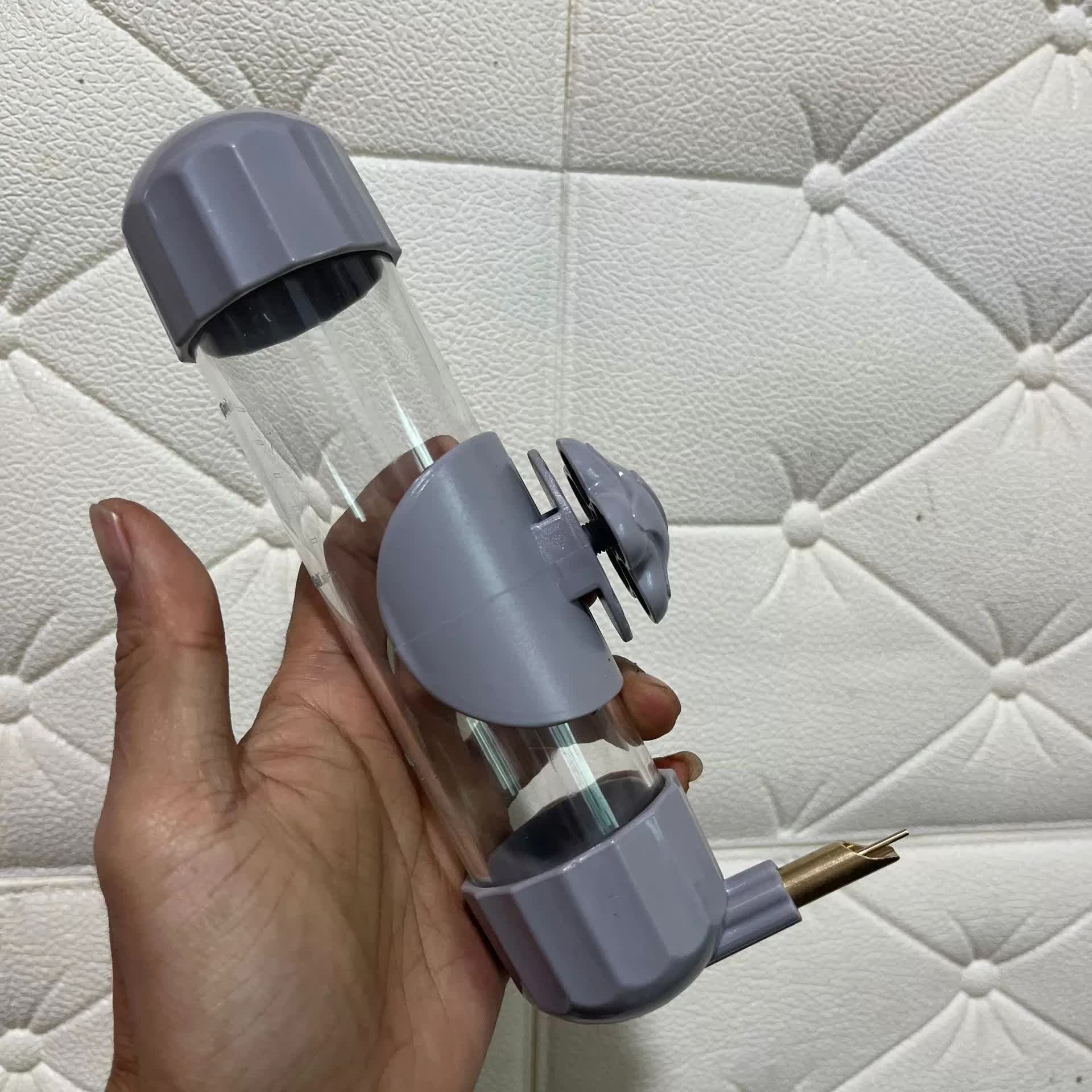 V888-ELOSUNG26088-202504141340-00 Grey Automatic Bird Water Feeder Bottle (200ml) - Leakproof No-Drip Dispenser for Parrots - Image 1