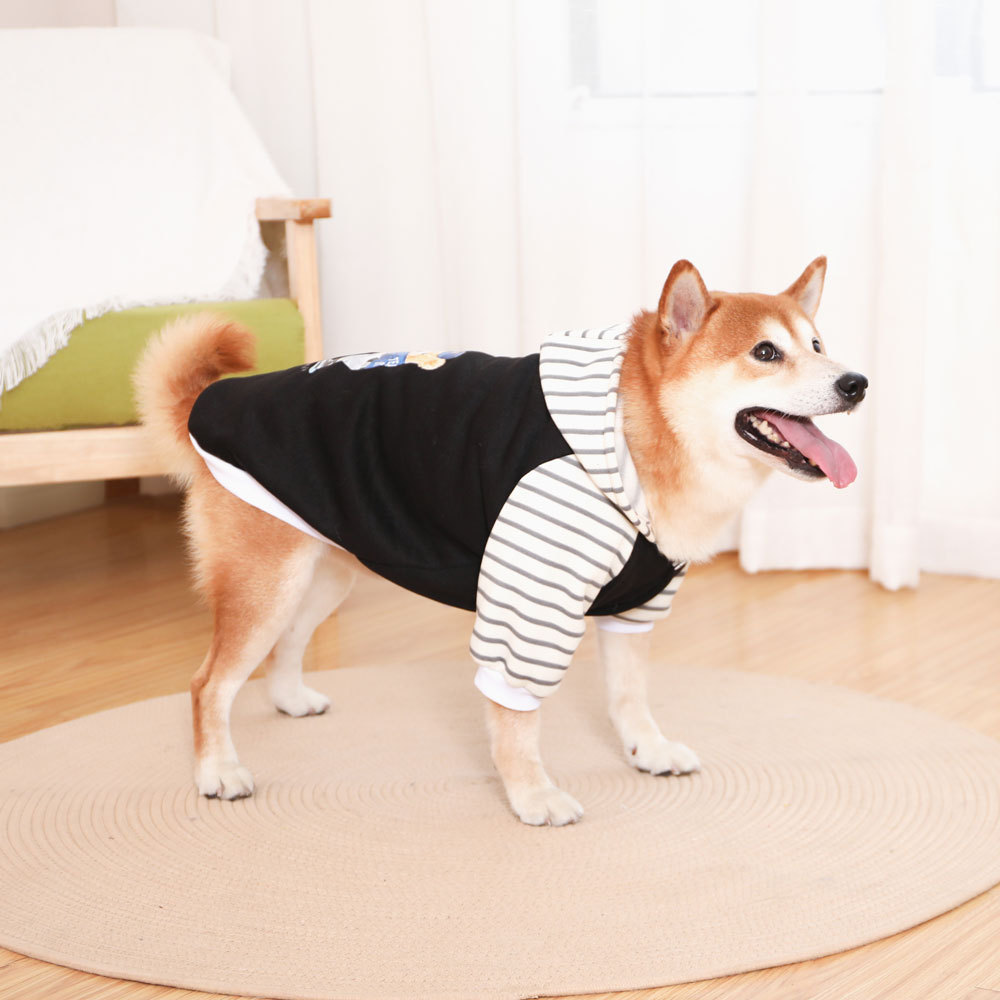 V888-ELOSUNG31163-202505281117-00 Autumn/Winter Dog Clothes - Black Hoodie with Striped Hood & Baseball Bear (Size - L) - Image 1