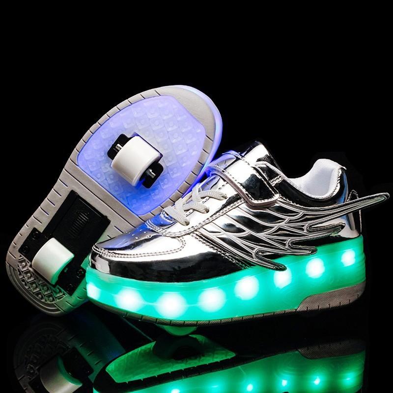V562-S1683GO-202508281131-00 Double Wheel Led Roller Skates - Size 39 Wing Design - Silver - Image 1