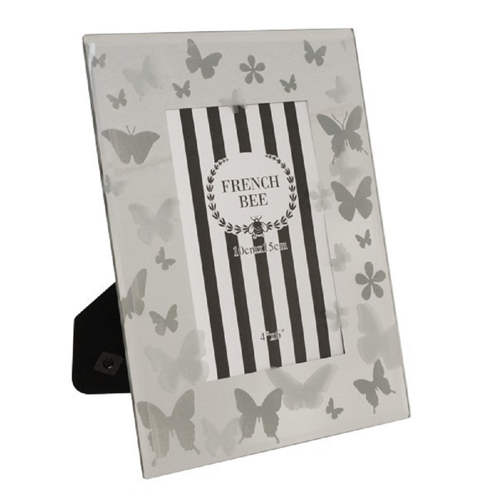 V637-67125-202508251315-00 Butterfly Photo Frame 4''x6'' Glass Front Gold 18cm - Image 1